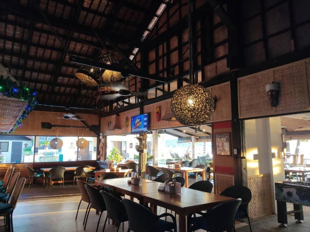 Coral Beach Club Matabungkay Eksteriør billede