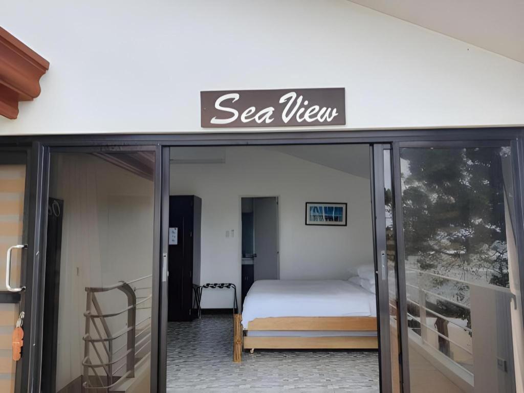 Coral Beach Club Matabungkay Eksteriør billede