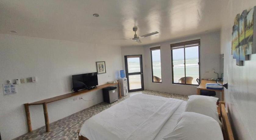 Coral Beach Club Matabungkay Eksteriør billede