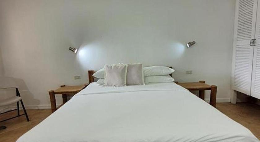 Coral Beach Club Matabungkay Eksteriør billede