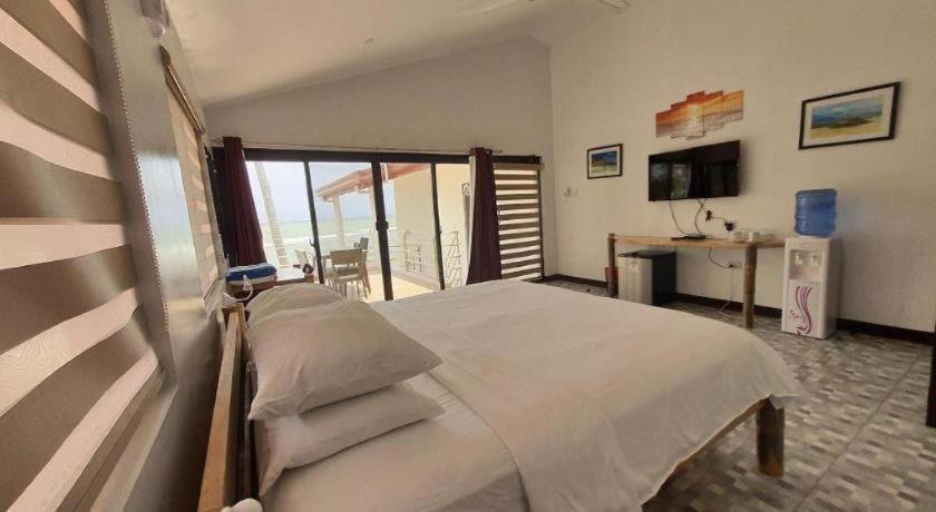 Coral Beach Club Matabungkay Eksteriør billede